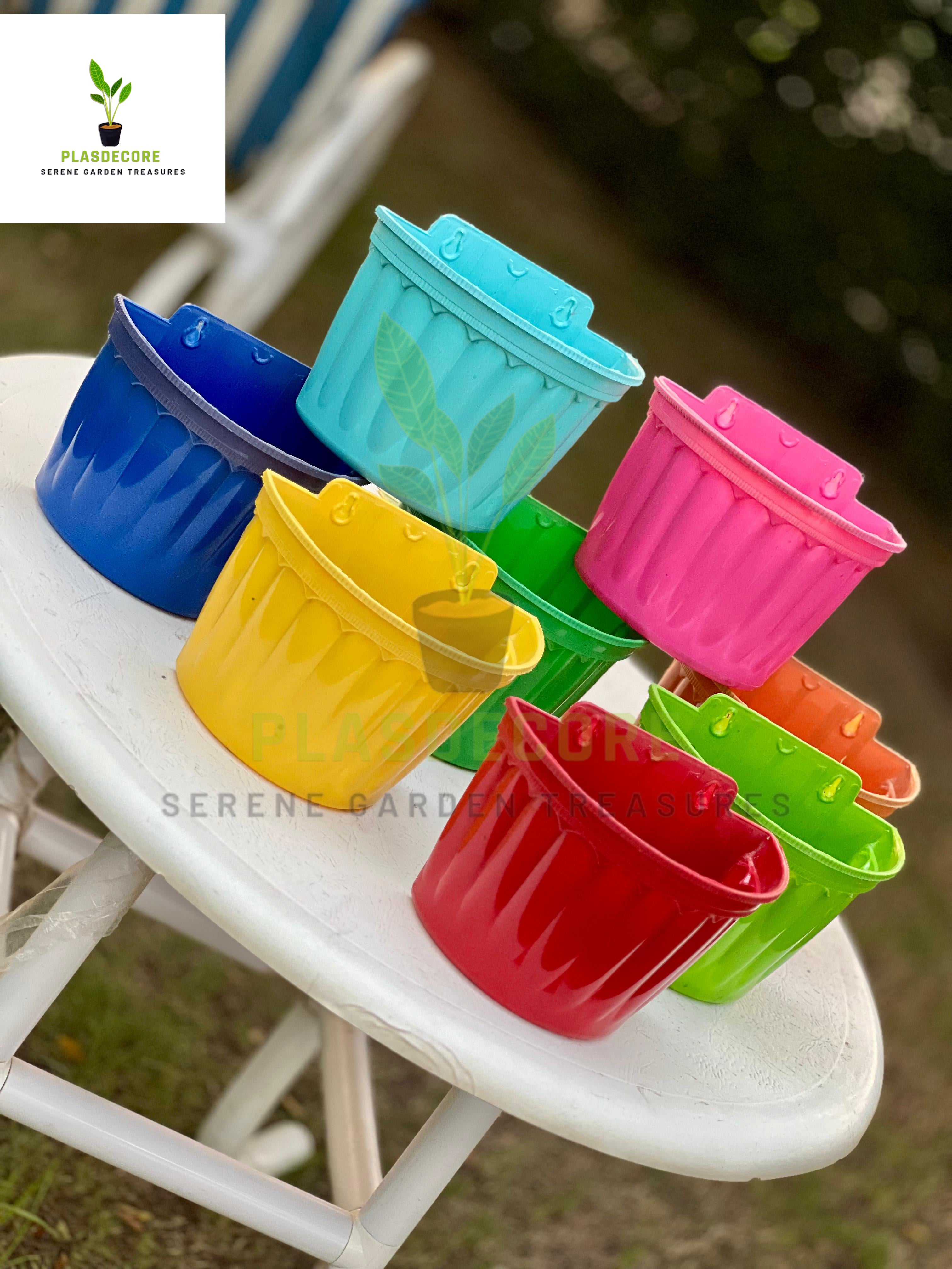 Modern Multi-Color Wall-Mounted Flower Pots for Outdoor Garden Décor